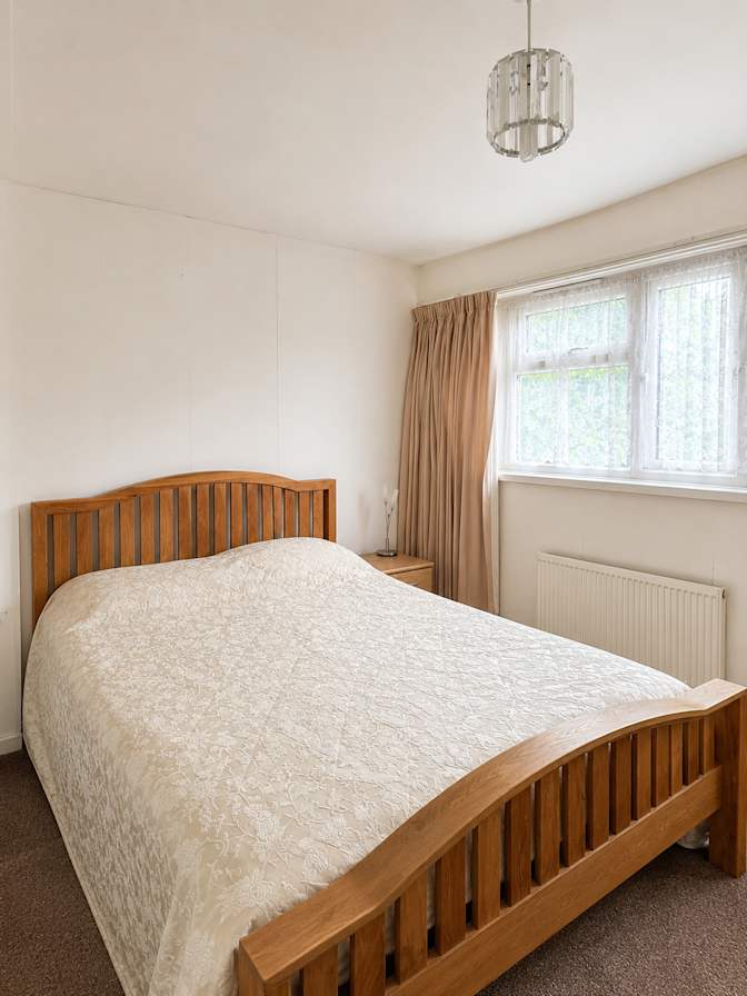 Haris's room