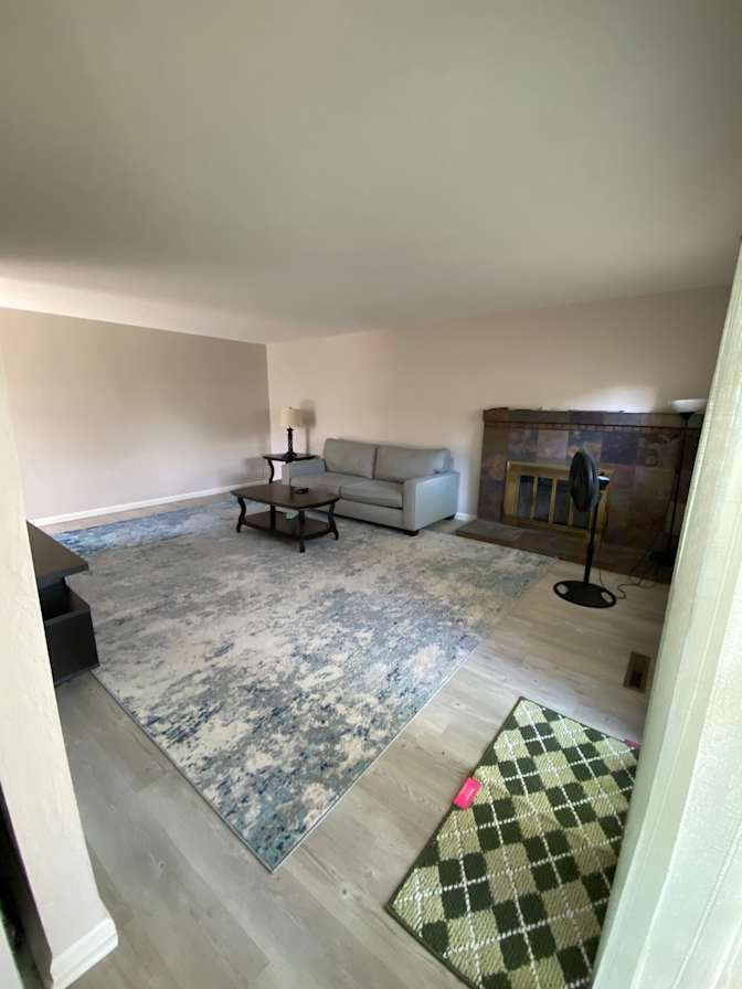 Ajab's room