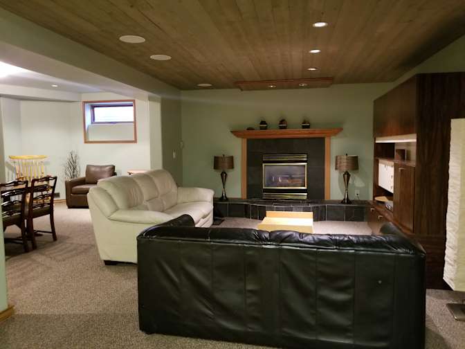 Canmore Room Rental's room