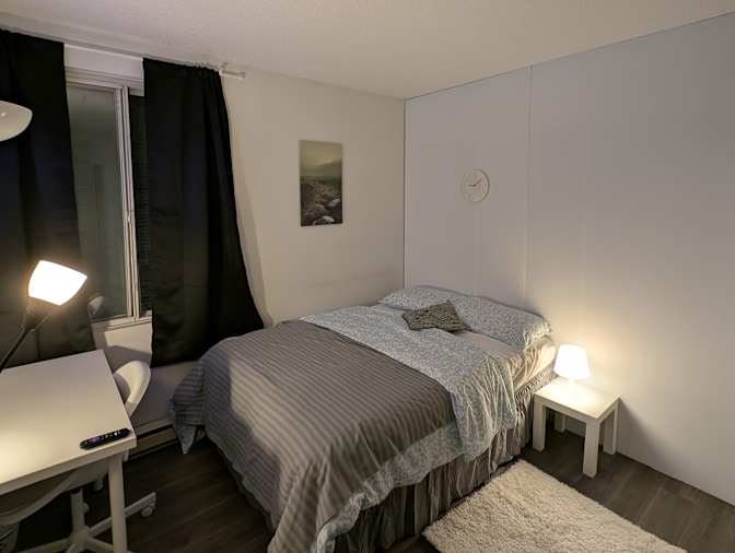 Serdar's room