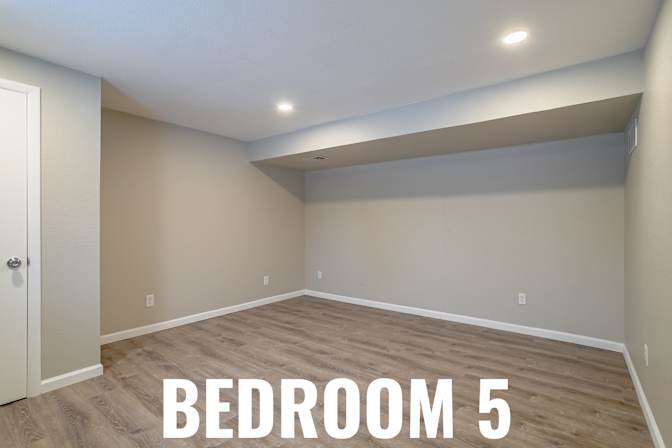 HomeCrew's room