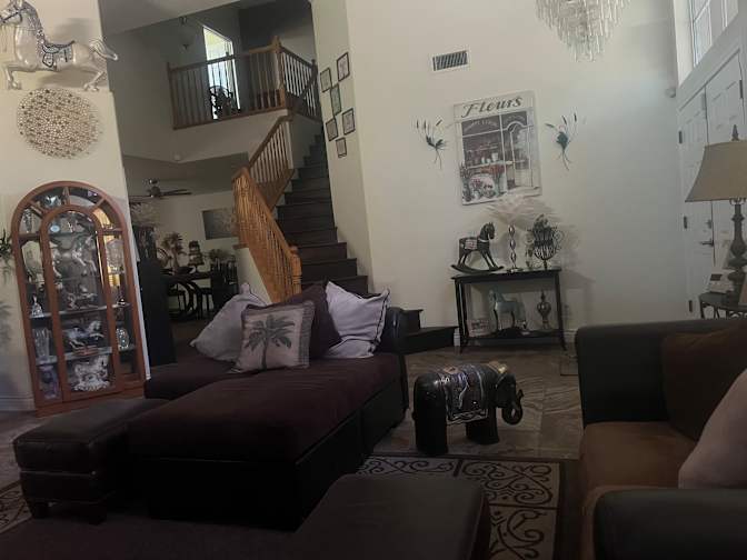 Claudia t's room
