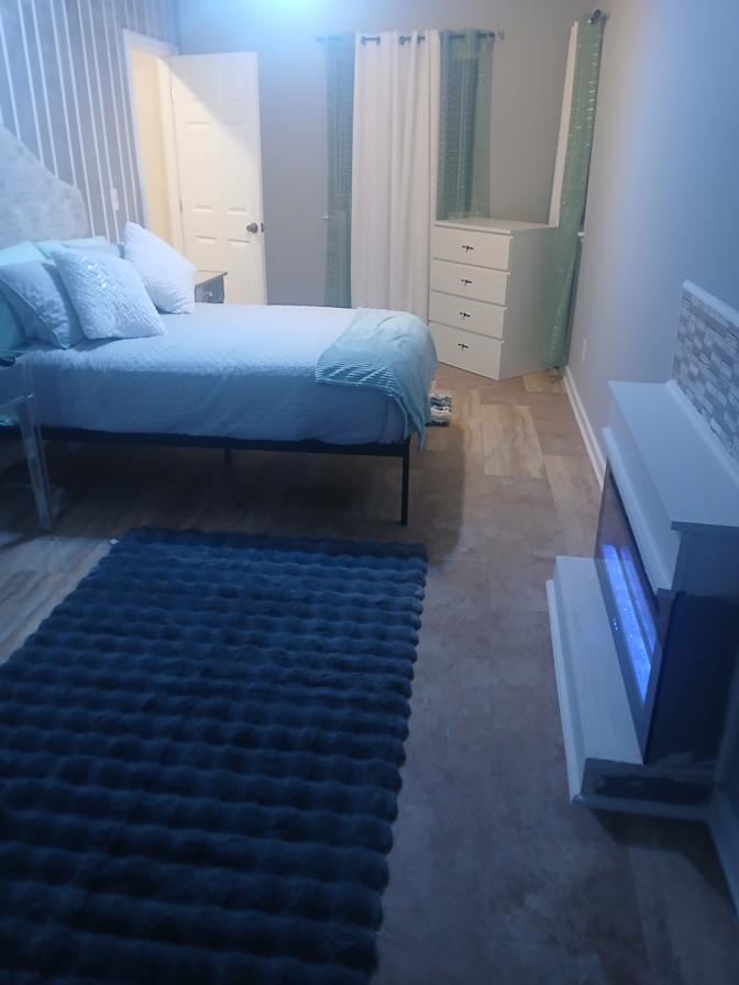 Miaamalia Martinez's room