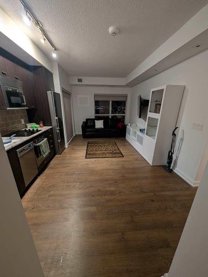 Dhruve's room