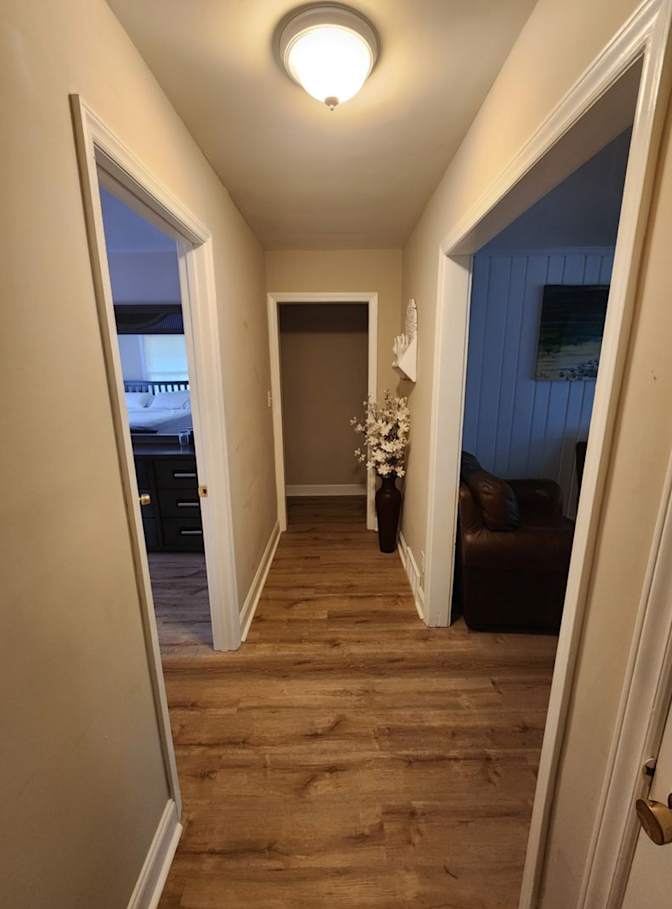 Alcove Rooms's room