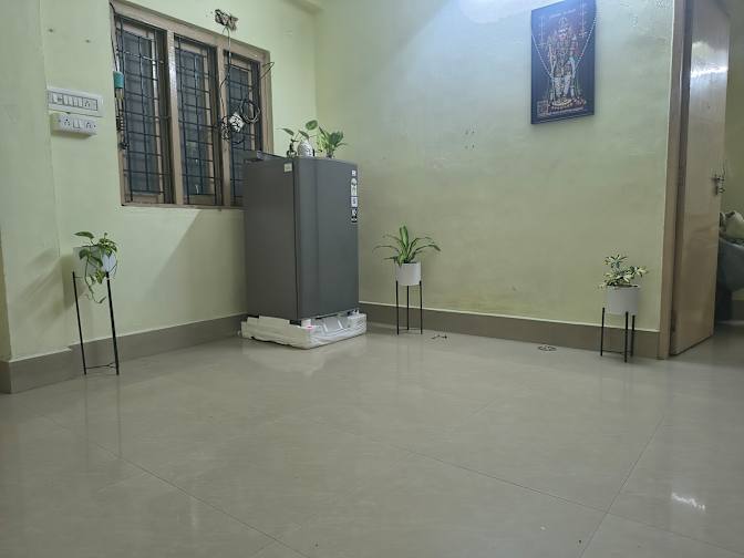 GEORGE's room