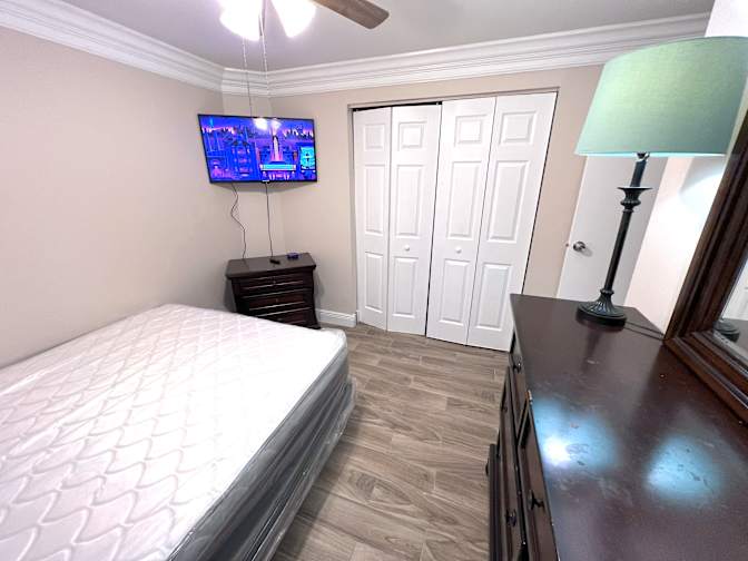 Jason Bryan, Realtor's room
