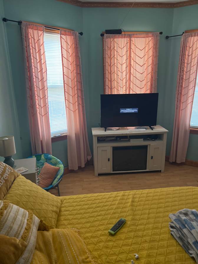 Manuel's room