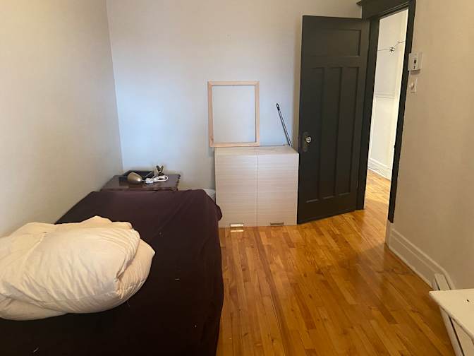 Ariana duclos's room