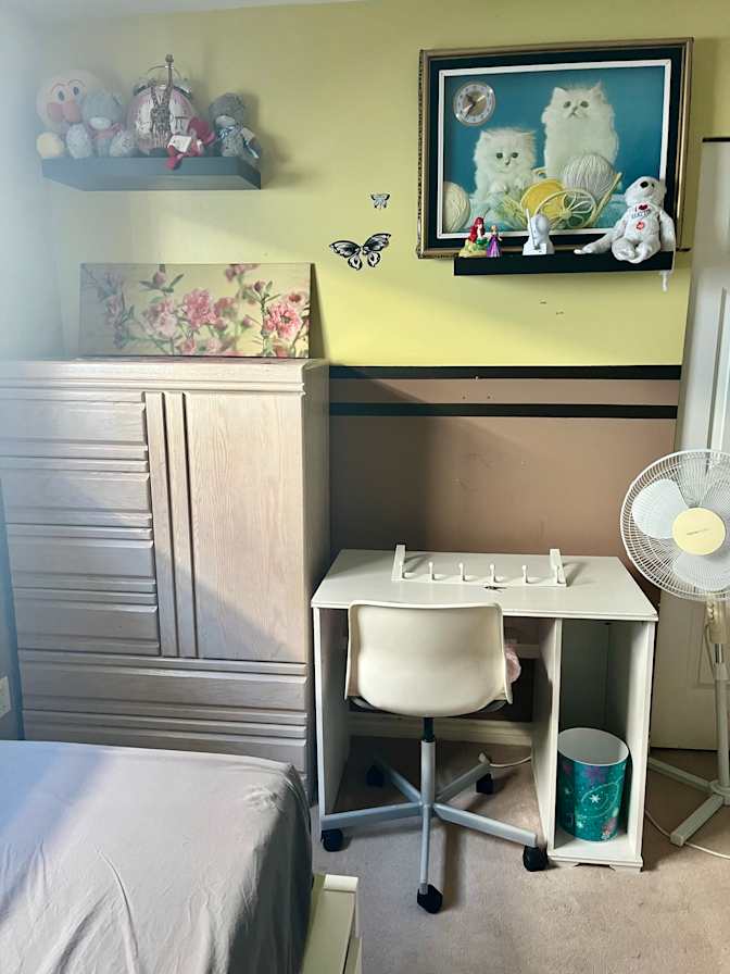 Sharlin's room