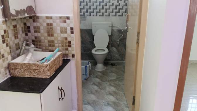 Kaviya's room