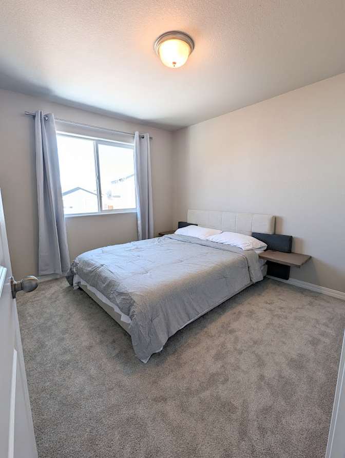 Tue Truong's room