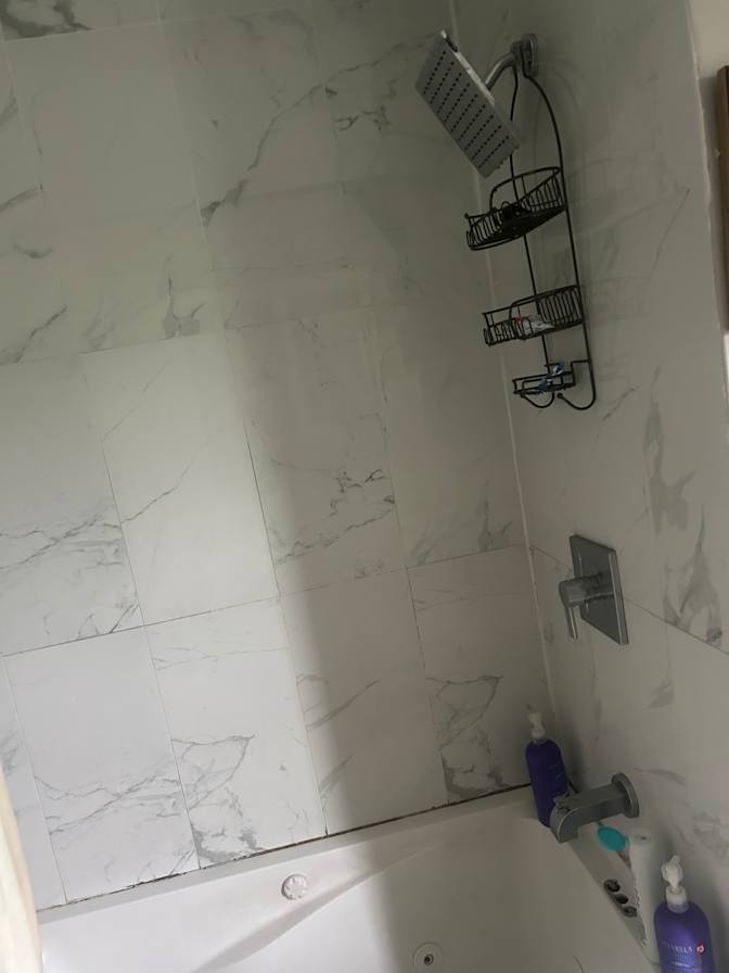 Avah Sasala's room