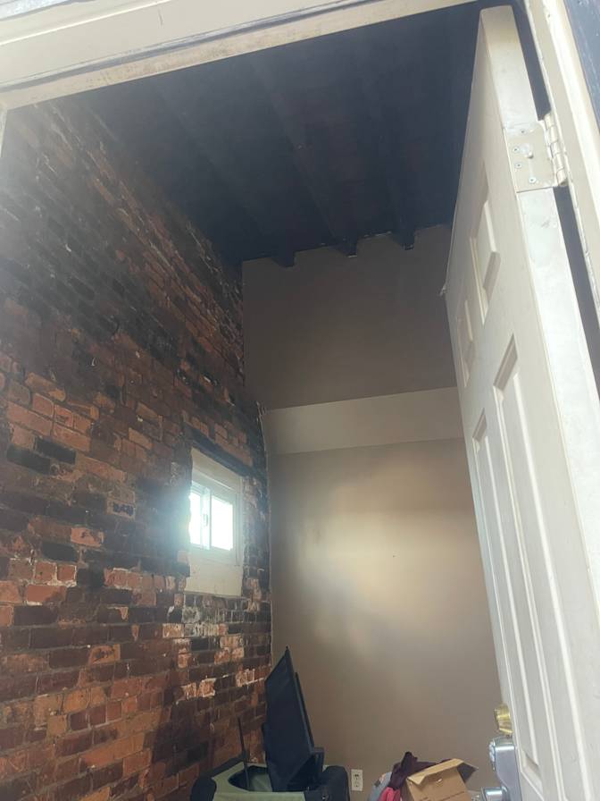 Gen's room