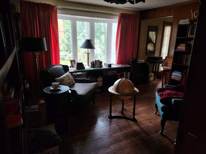Saundra's room