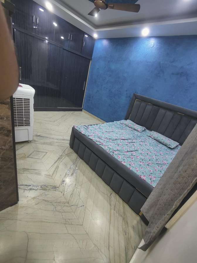 Smit R's room