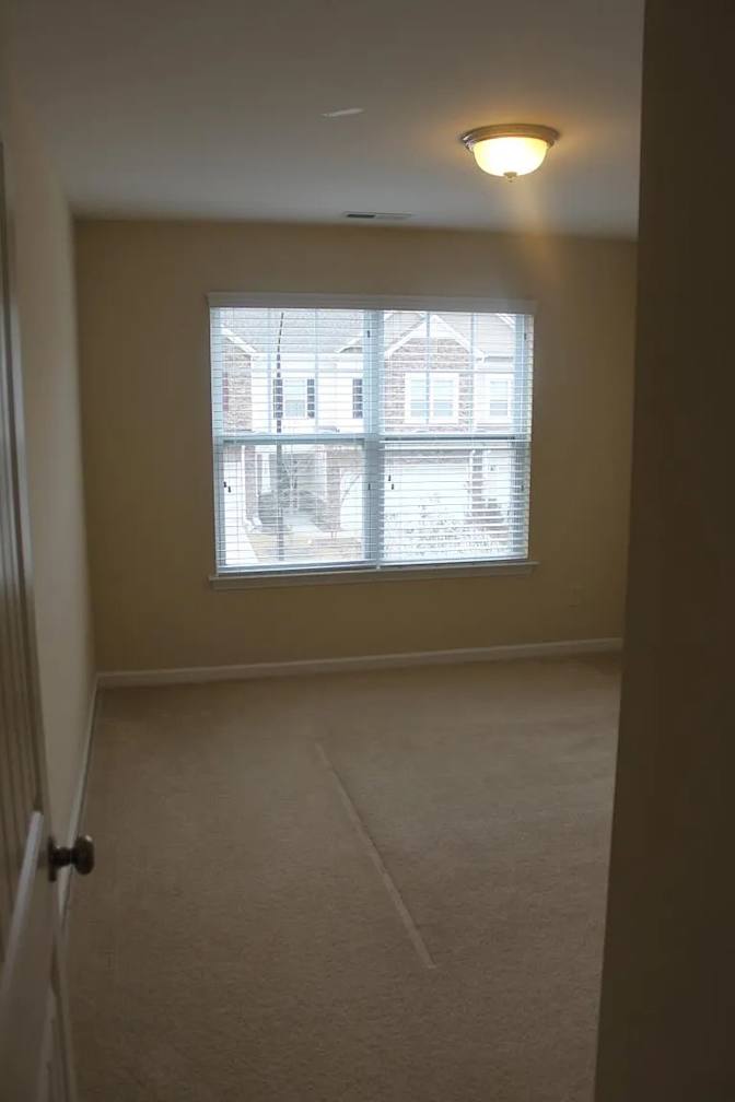Alcove Rooms's room