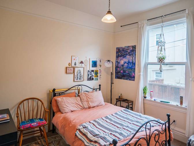 Jasmine's room