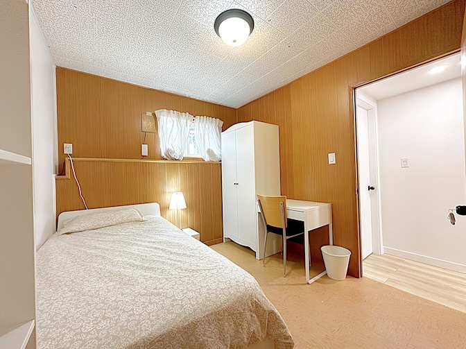 Shirin's room