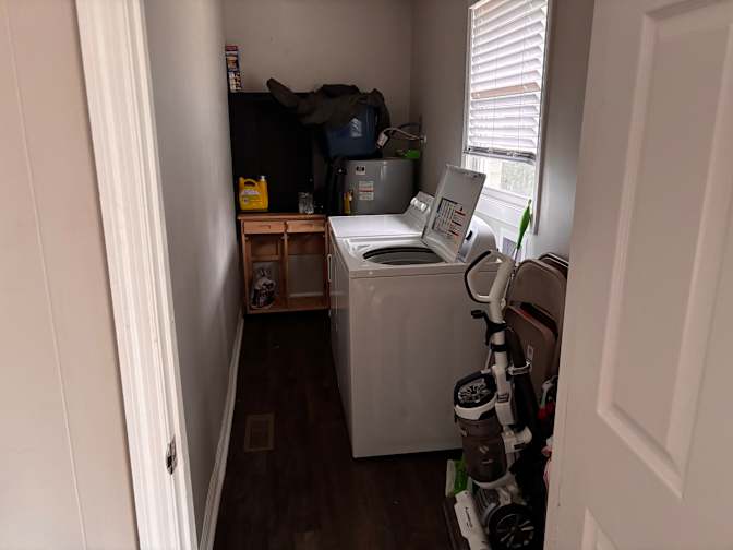 Logan Eagles's room