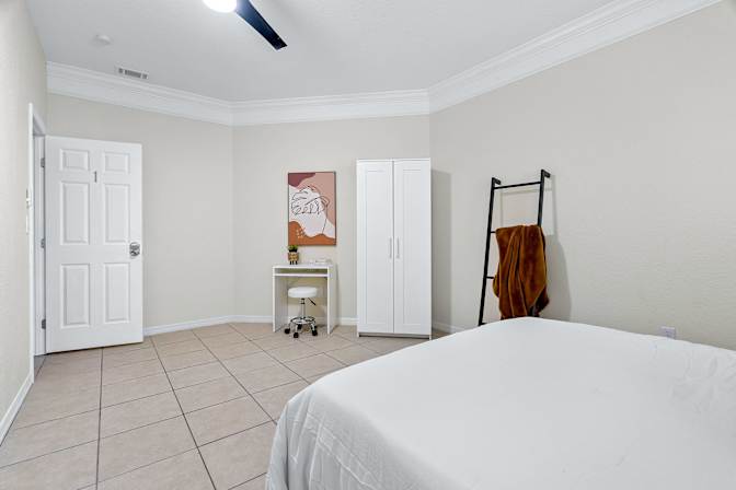 PadSplit's room