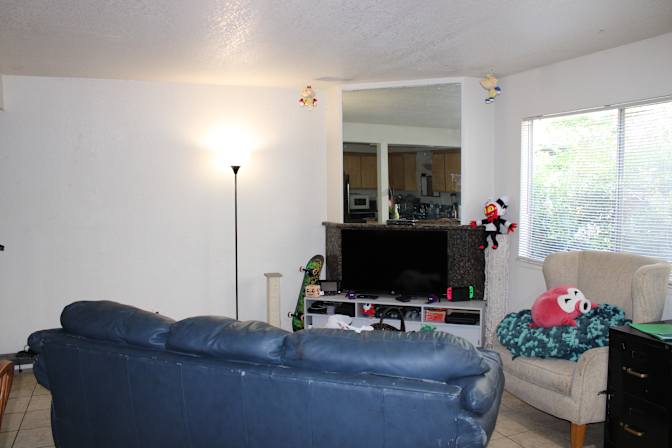 Thomas's room