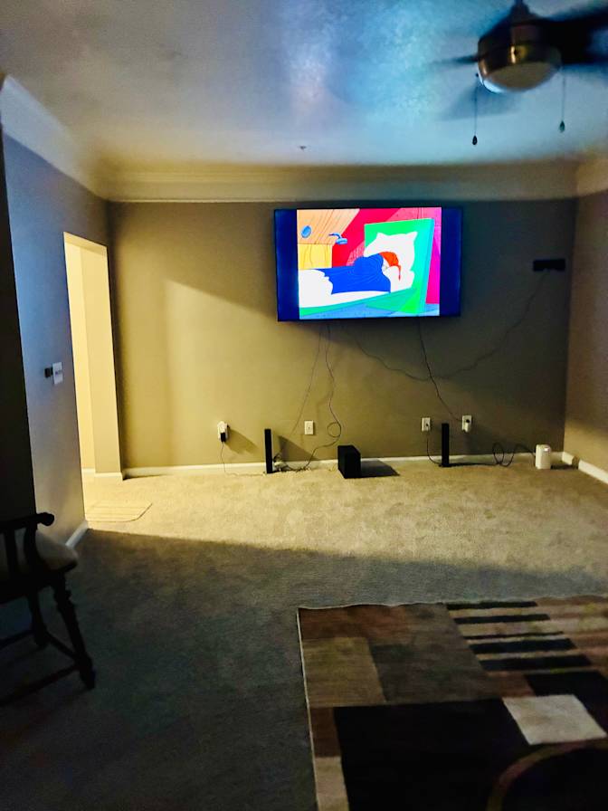 Dee's room