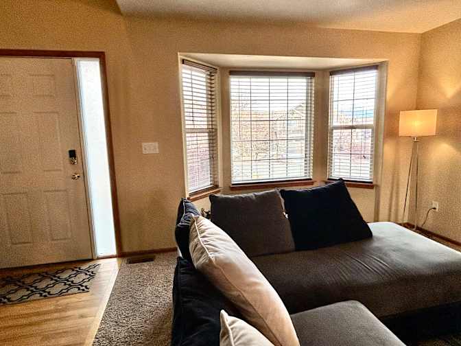 Enrique's room