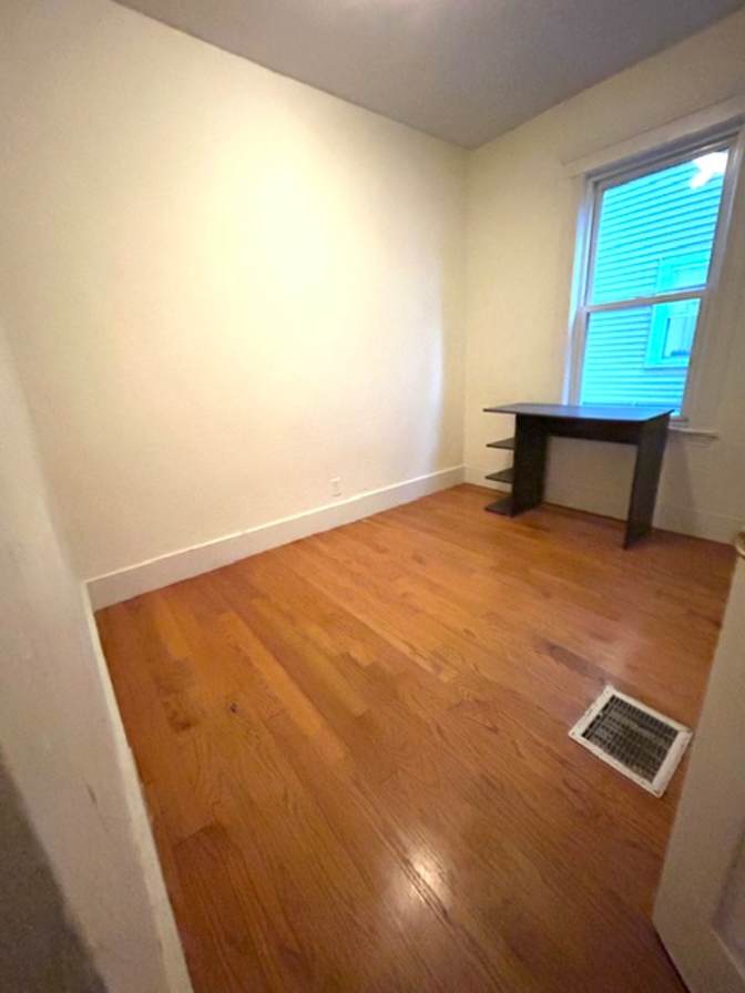 Al's room