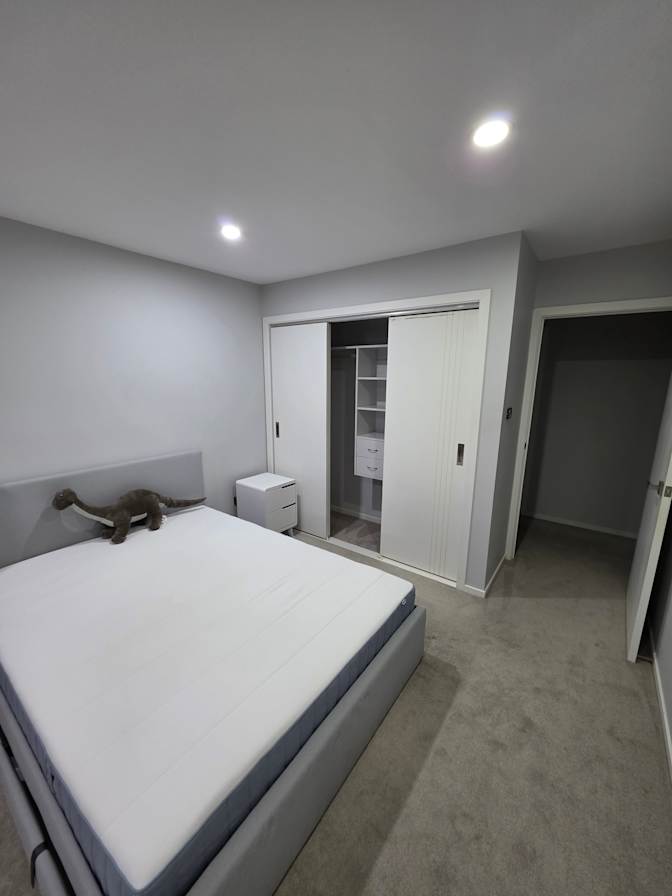 SUN HO JUN's room