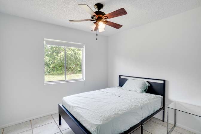Ernesto Alfonso's room