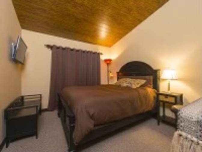 paula finstrom's room