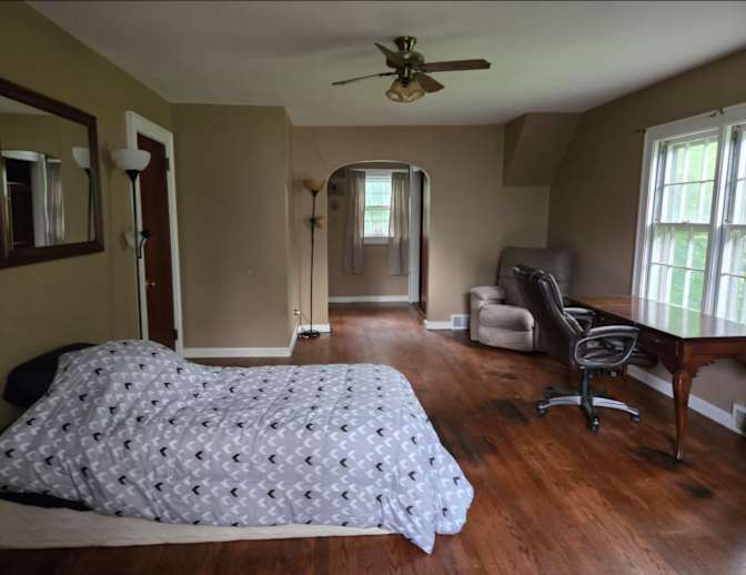 Stephanie's room