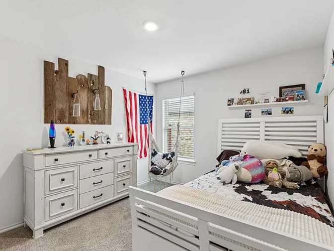 elianna sandoval's room