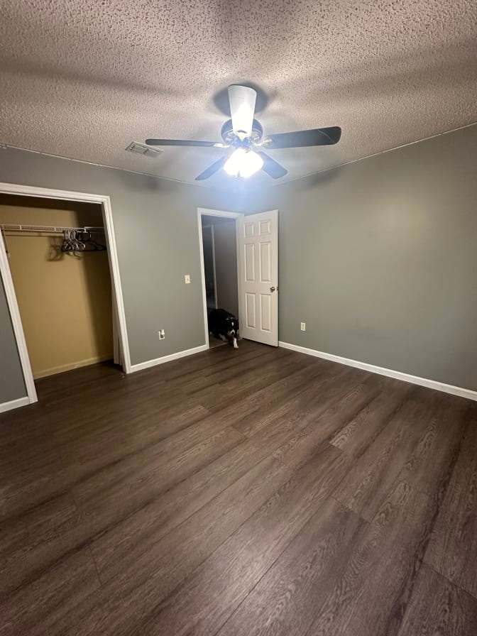 Darrel L Brown's room