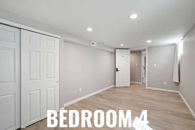 HomeCrew's room