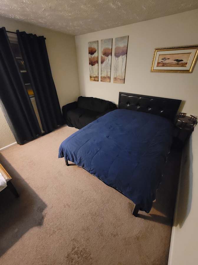 RICHIE's room