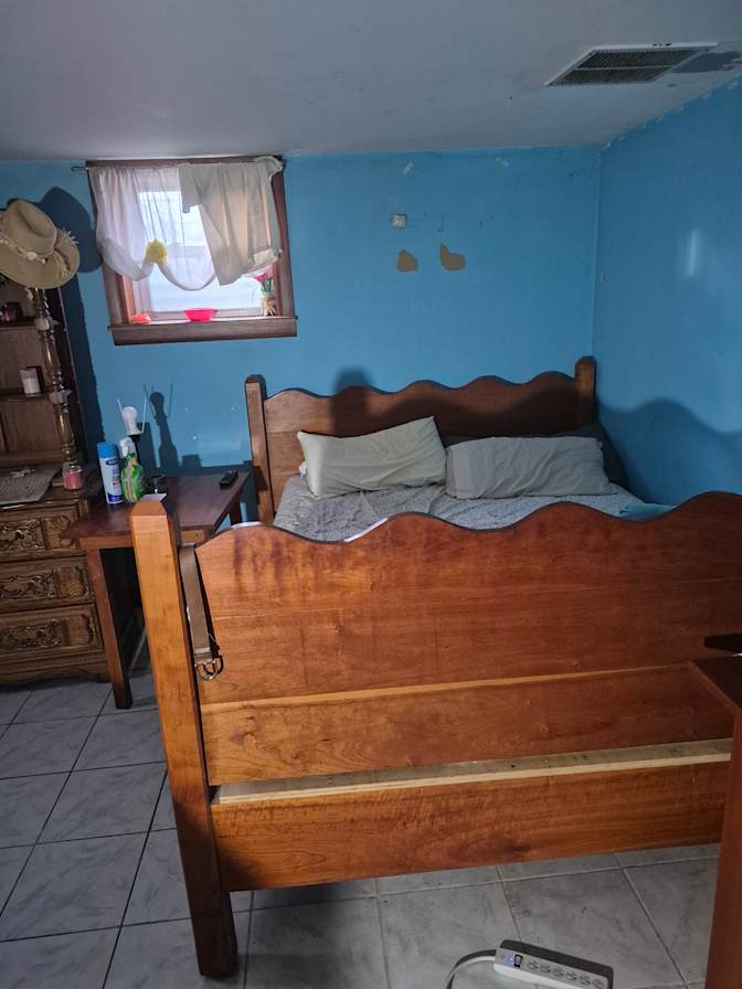 Steven Satch's room