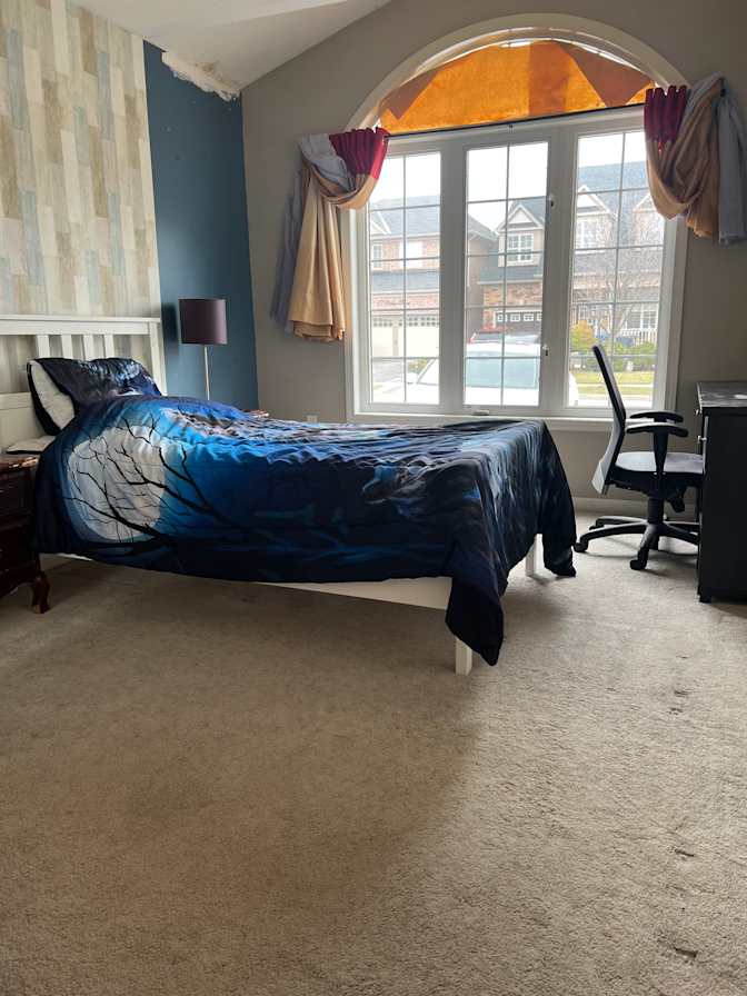 rahul mehra's room