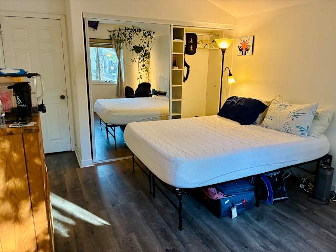 Richard's room