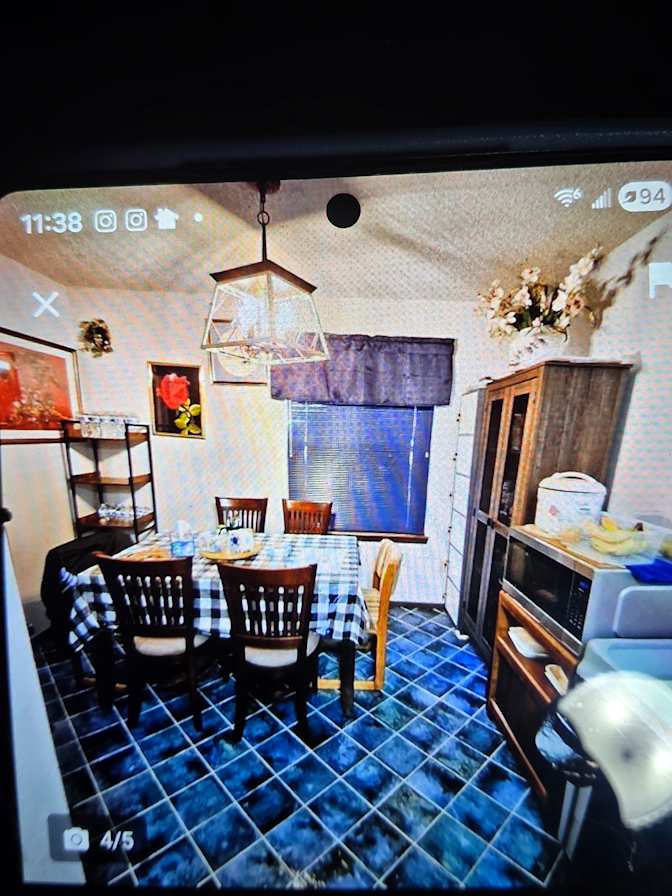 Thomas's room