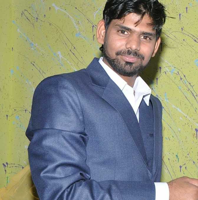 vineet kumar's room
