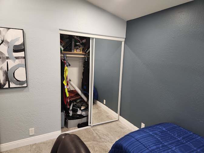 Alejandro Calderon's room