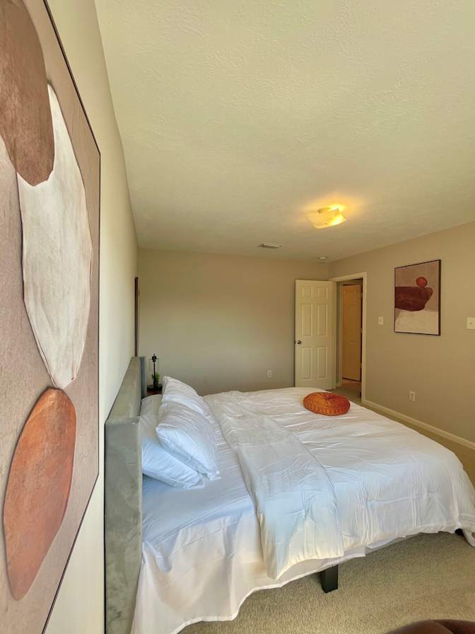 Noeline's room