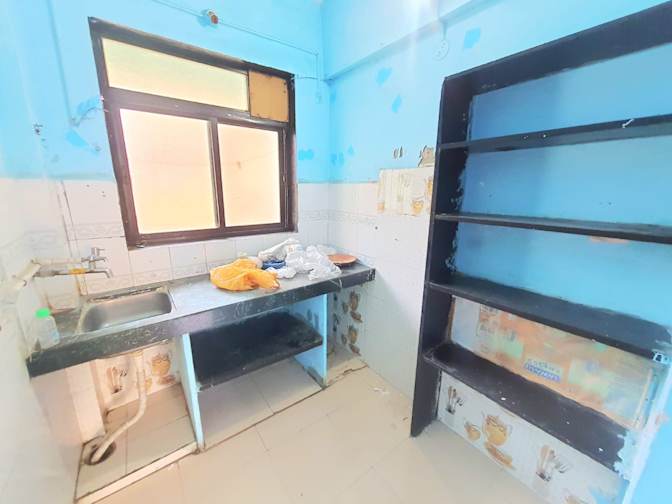 Paras Wadkar's room