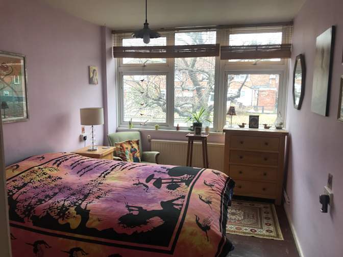 ALVARO GOMEZ's room