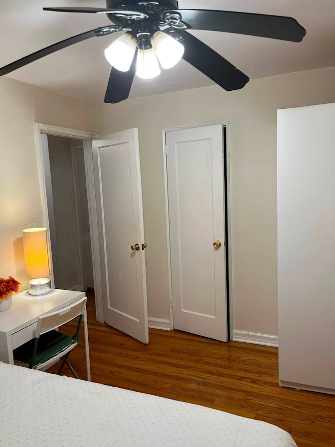 Helen Chen's room