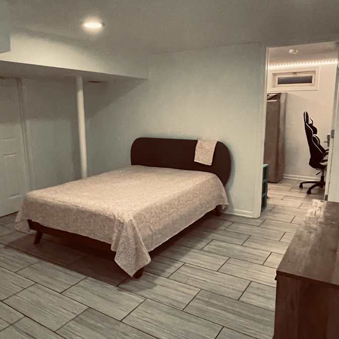 Sandy's room