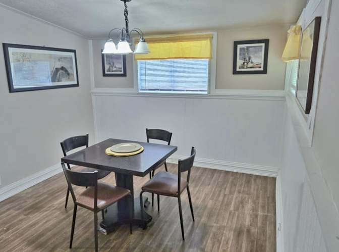 Grandbay RE Holdings's room