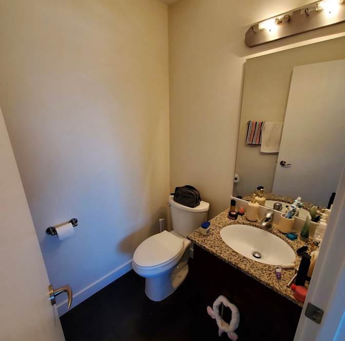 Melissa Cortes's room